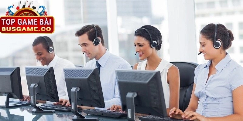 Hỗ trợ khách hàng tại 8US luôn đồng hành cùng bạn 24/7